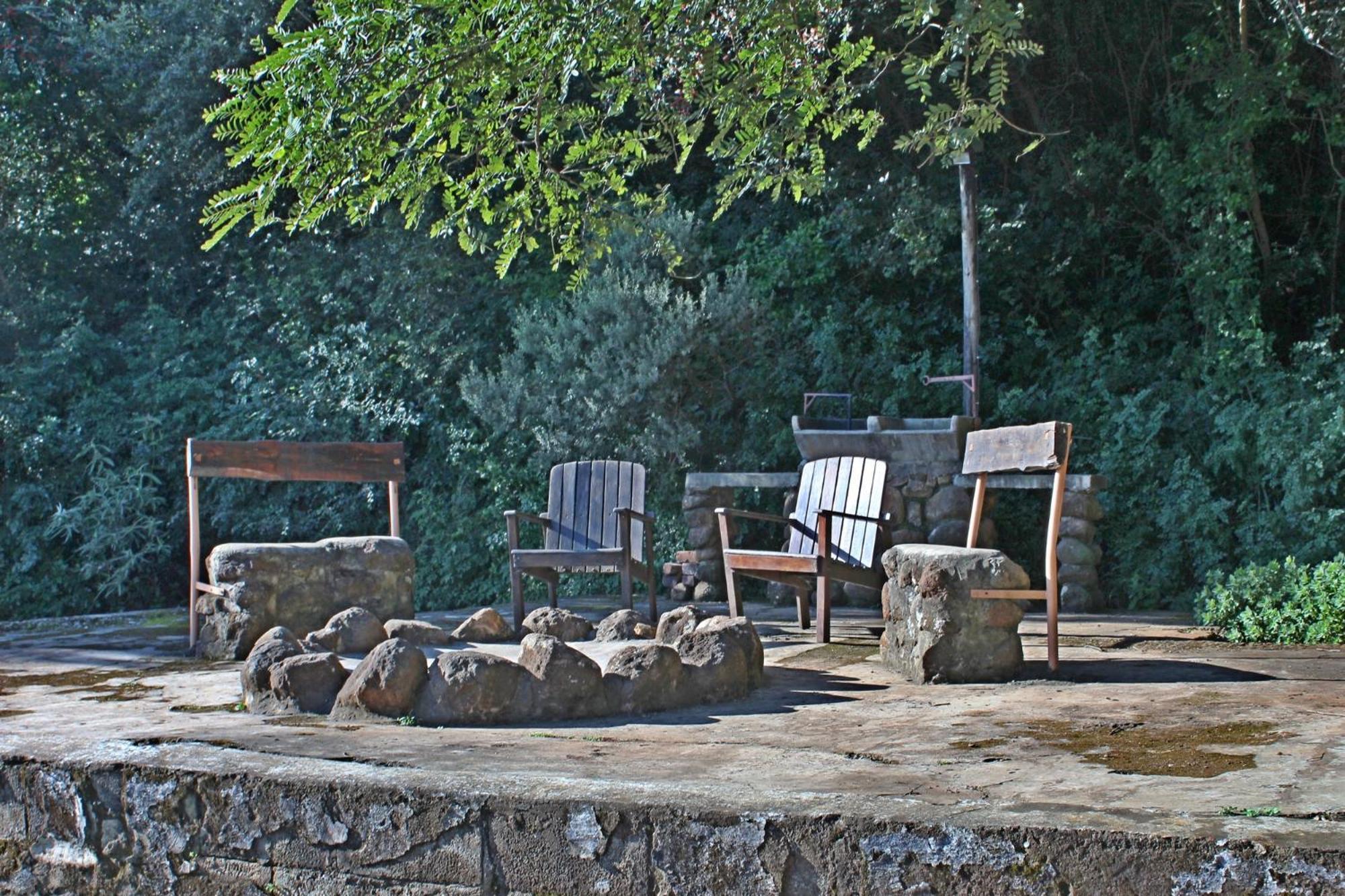 Вилла Treks, Trips And Trails Champagne Valley Экстерьер фото