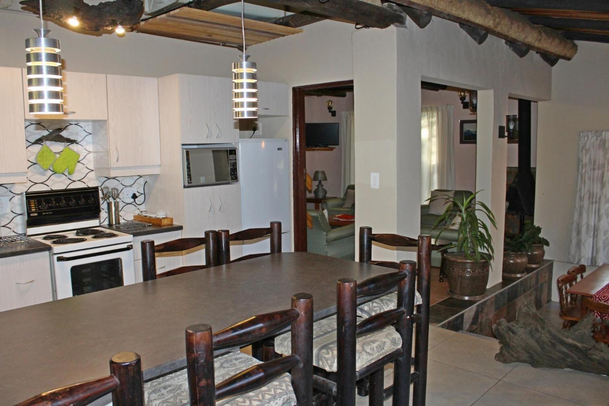 Вилла Treks, Trips And Trails Champagne Valley Экстерьер фото
