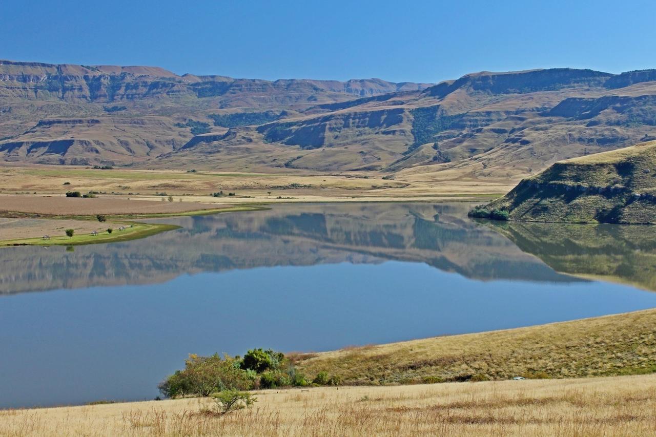Вилла Treks, Trips And Trails Champagne Valley Экстерьер фото